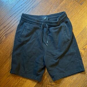 H&M black shorts